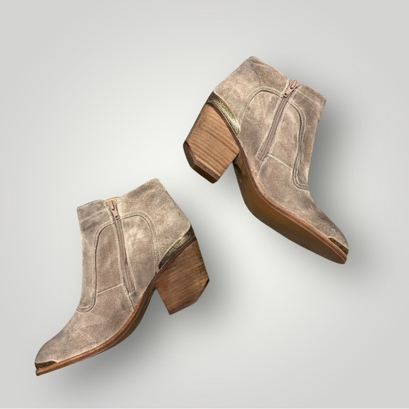 Jeffrey Campbell Maverick Suede Booties Sz 9 - Picture 4 of 10
